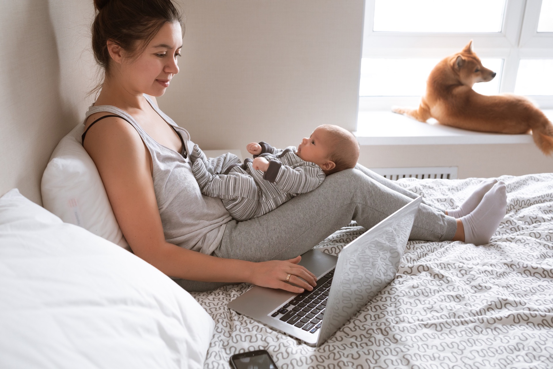 Single mom researching life insurance
